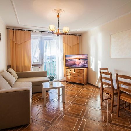Pionow Rodzinne Apartamenty Urocza 10 Krynica Morska Exteriör bild