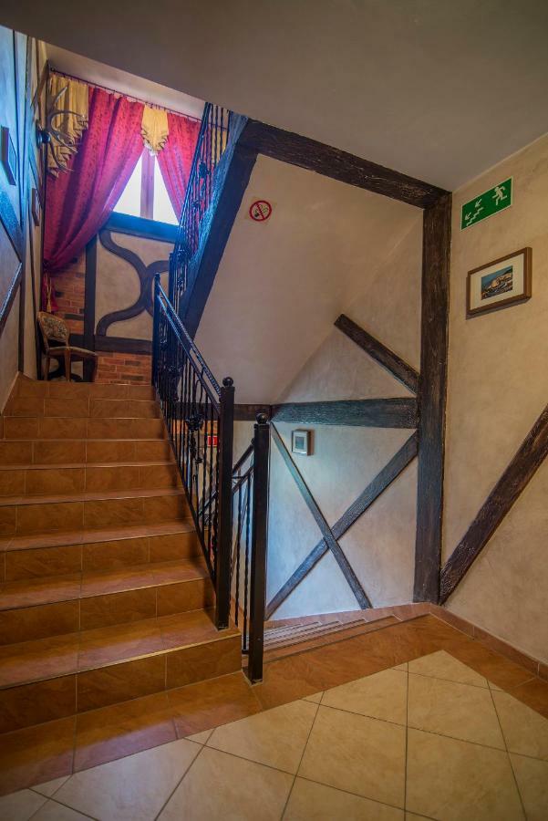 Pionow Rodzinne Apartamenty Urocza 10 Krynica Morska Exteriör bild