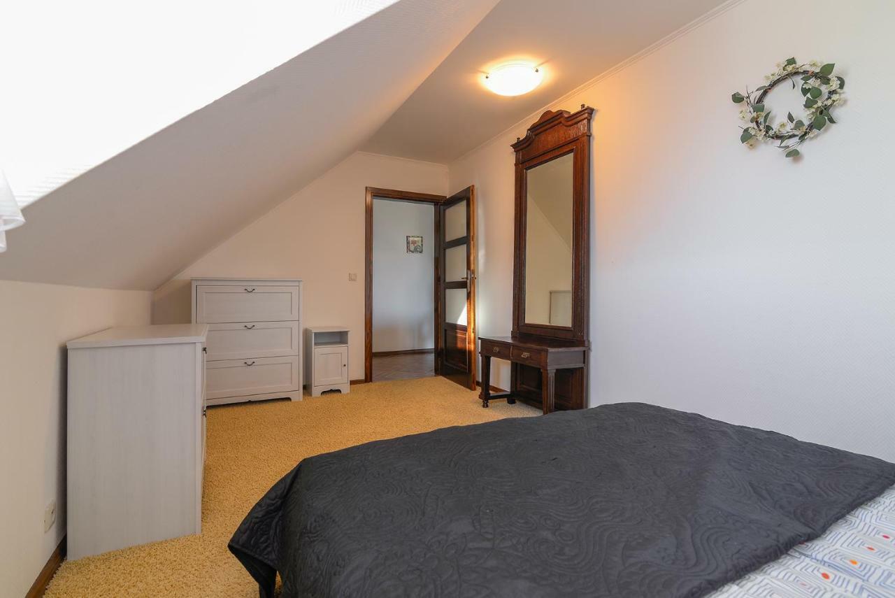 Pionow Rodzinne Apartamenty Urocza 10 Krynica Morska Exteriör bild
