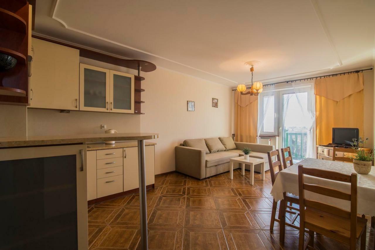 Pionow Rodzinne Apartamenty Urocza 10 Krynica Morska Exteriör bild