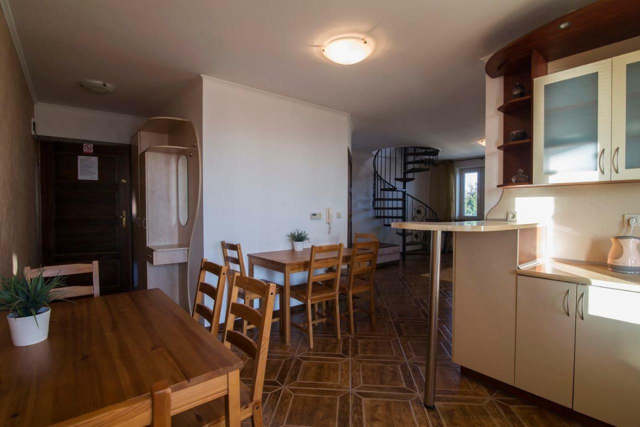 Pionow Rodzinne Apartamenty Urocza 10 Krynica Morska Exteriör bild